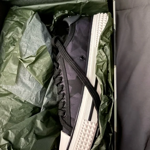 Valentino Garavani  black and white studded shoes - Picture 5 of 8